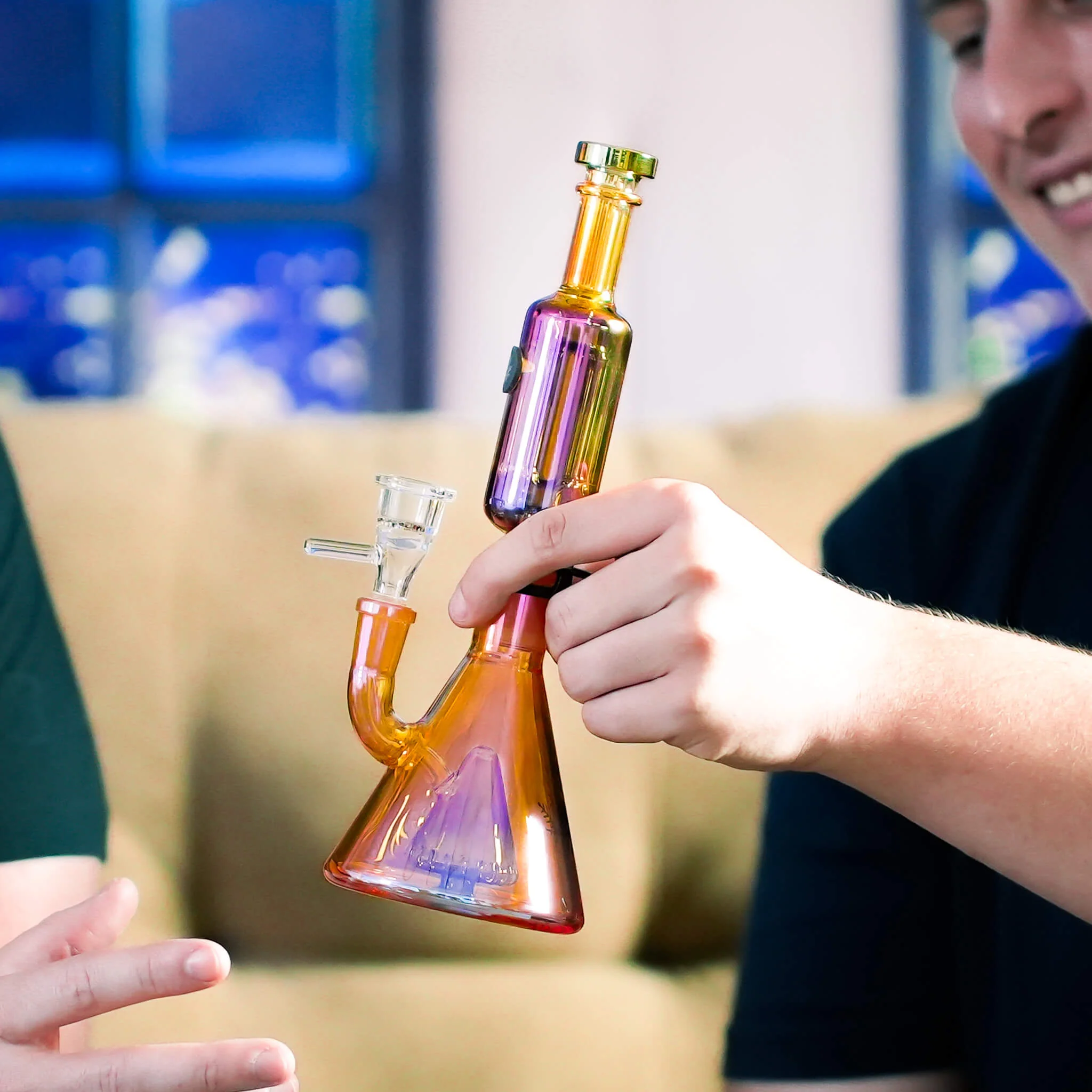 Iridescent Mini Bong Pro - Image 7